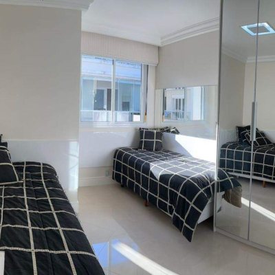 Apartamento com 90m², 3 quartos, 2 suítes, 2 garagens, no bairro Jurerê em Florianópolis