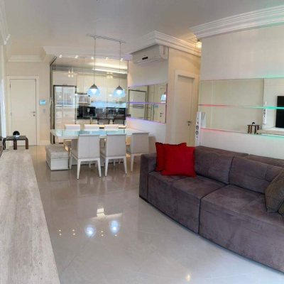 Apartamento com 90m², 3 quartos, 2 suítes, 2 garagens, no bairro Jurerê em Florianópolis