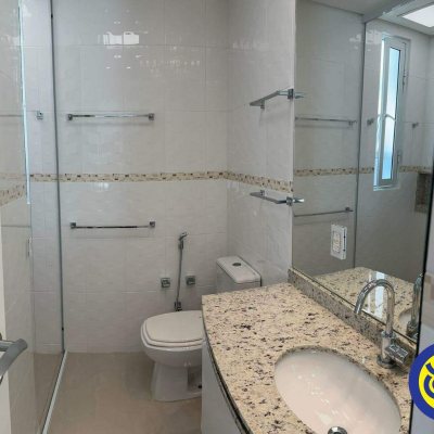 Apartamento com 90m², 3 quartos, 2 suítes, 2 garagens, no bairro Jurerê em Florianópolis