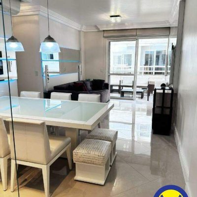 Apartamento com 90m², 3 quartos, 2 suítes, 2 garagens, no bairro Jurerê em Florianópolis