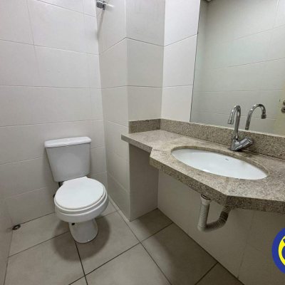 Sala com 46m², 1 garagem, no bairro Centro em Florianópolis