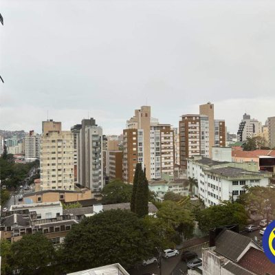 Sala com 46m², 1 garagem, no bairro Centro em Florianópolis