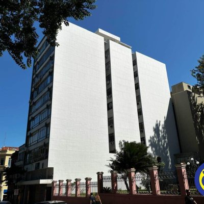 Sala com 52m², no bairro Centro em Florianópolis