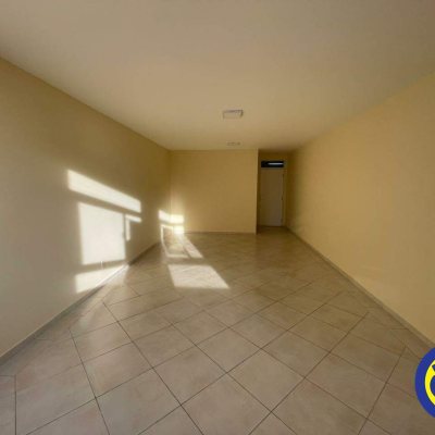 Sala com 38m², no bairro Centro em Florianópolis