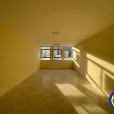 Sala com 38m², no bairro Centro em Florianópolis