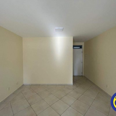 Sala com 38m², no bairro Centro em Florianópolis