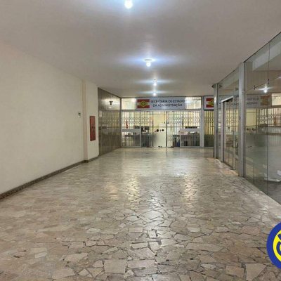 Sala com 38m², no bairro Centro em Florianópolis