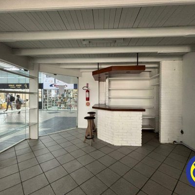 Loja com 86m², no bairro Centro em Florianópolis