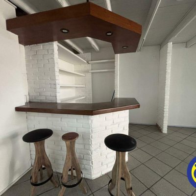 Loja com 86m², no bairro Centro em Florianópolis