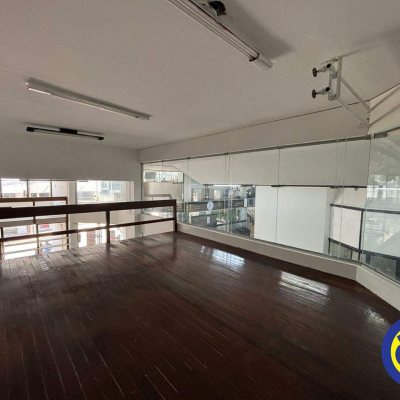 Loja com 86m², no bairro Centro em Florianópolis