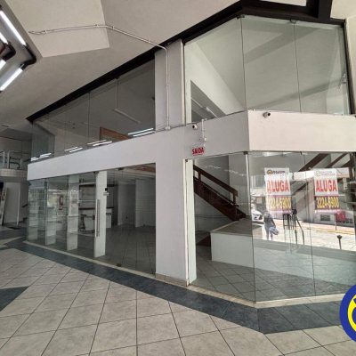 Loja com 86m², no bairro Centro em Florianópolis