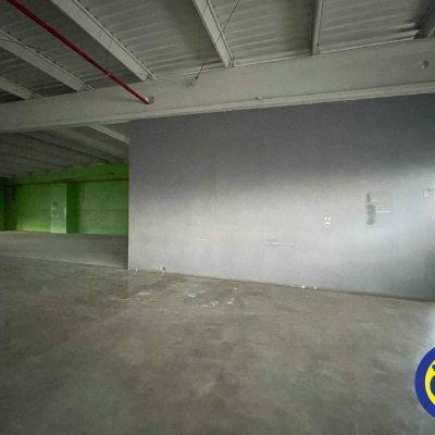 Loja com 1914m², no bairro Jardim Eldorado em Palhoça