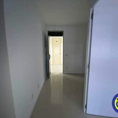 Salas/Conjuntos com 66m², no bairro Centro em Florianópolis