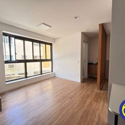 Apartamento com 38m², 1 quarto, 1 garagem, no bairro Saco dos Limões em Florianópolis
