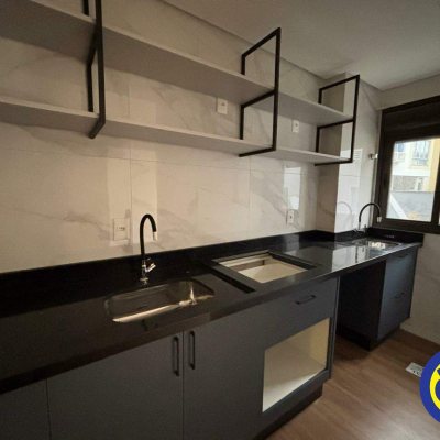 Apartamento com 38m², 1 quarto, 1 garagem, no bairro Saco dos Limões em Florianópolis