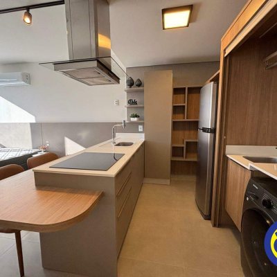 Apartamento com 33m², 1 quarto, 1 garagem, no bairro Trindade em Florianópolis