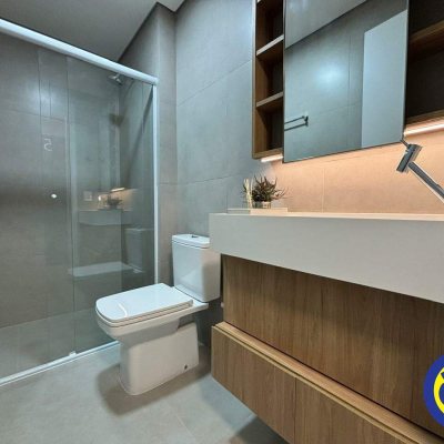 Apartamento com 35m², 1 quarto, 1 garagem, no bairro Trindade em Florianópolis