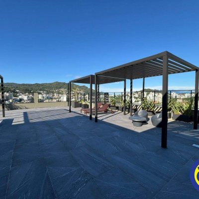 Apartamento com 35m², 1 quarto, 1 garagem, no bairro Trindade em Florianópolis