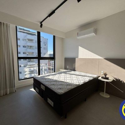 Apartamento com 35m², 1 quarto, 1 garagem, no bairro Trindade em Florianópolis