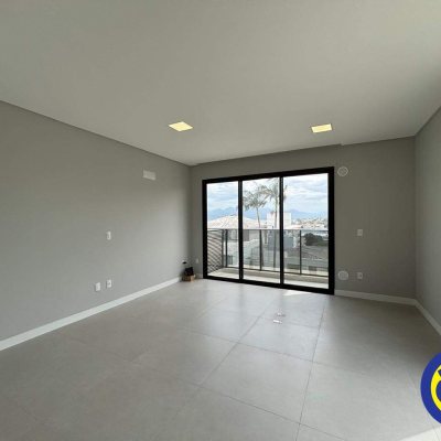 Apartamento com 75m², 1 quarto, 1 garagem, no bairro Coqueiros em Florianópolis