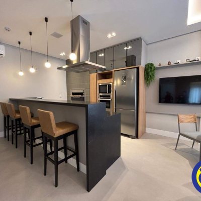 Apartamento com 75m², 1 quarto, 1 garagem, no bairro Coqueiros em Florianópolis