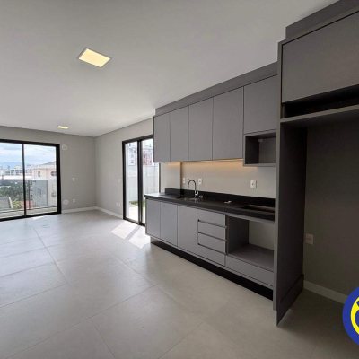 Apartamento com 75m², 1 quarto, 1 garagem, no bairro Coqueiros em Florianópolis