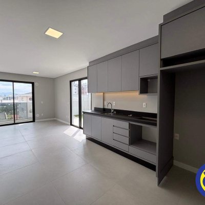 Apartamento com 75m², 1 quarto, 1 garagem, no bairro Coqueiros em Florianópolis