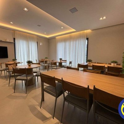 Apartamento com 75m², 1 quarto, 1 garagem, no bairro Coqueiros em Florianópolis