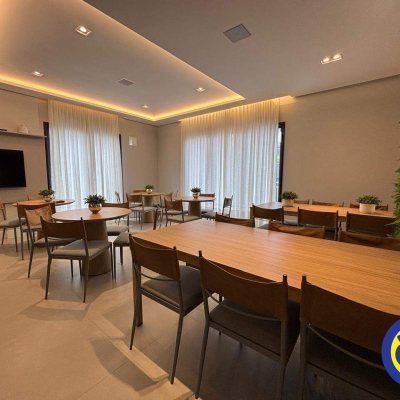 Apartamento com 75m², 1 quarto, 1 garagem, no bairro Coqueiros em Florianópolis