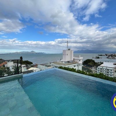 Apartamento com 75m², 1 quarto, 1 garagem, no bairro Coqueiros em Florianópolis