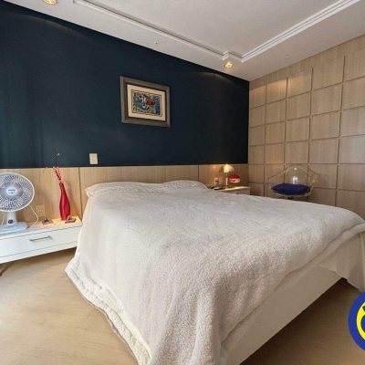 Apartamento com 219m², 3 quartos, 1 suíte, 2 garagens, no bairro Agronômica em Florianópolis