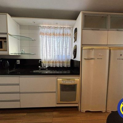 Apartamento com 219m², 3 quartos, 1 suíte, 2 garagens, no bairro Agronômica em Florianópolis