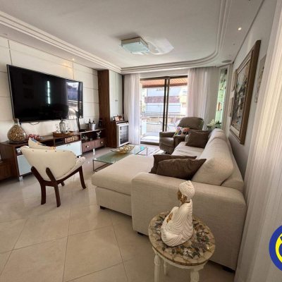 Apartamento com 219m², 3 quartos, 1 suíte, 2 garagens, no bairro Agronômica em Florianópolis