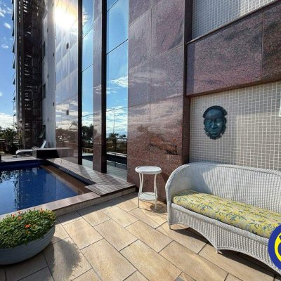 Apartamento com 219m², 3 quartos, 1 suíte, 2 garagens, no bairro Agronômica em Florianópolis