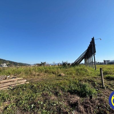 Terreno com 23000m², no bairro Universitário em Biguaçu