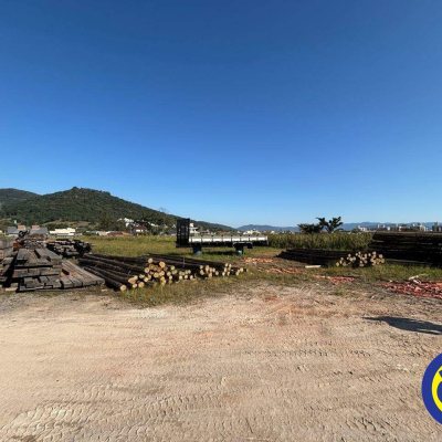 Terreno com 1000m², no bairro Universitário em Biguaçu