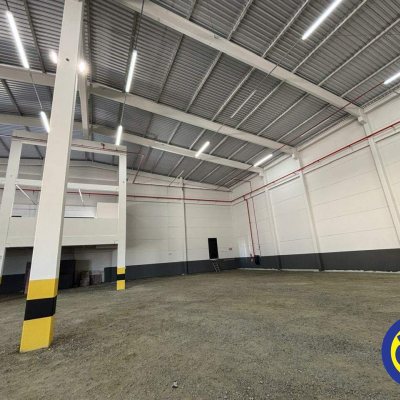Galpão com 1600m², no bairro Alto Aririu em Palhoça