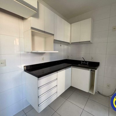 Apartamento com 80m², 2 quartos, 1 suíte, 1 garagem, no bairro Trindade em Florianópolis