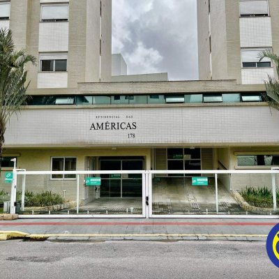 Apartamento com 80m², 2 quartos, 1 suíte, 1 garagem, no bairro Trindade em Florianópolis