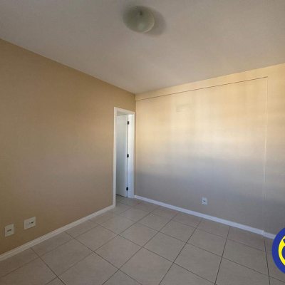 Apartamento com 80m², 2 quartos, 1 suíte, 1 garagem, no bairro Trindade em Florianópolis