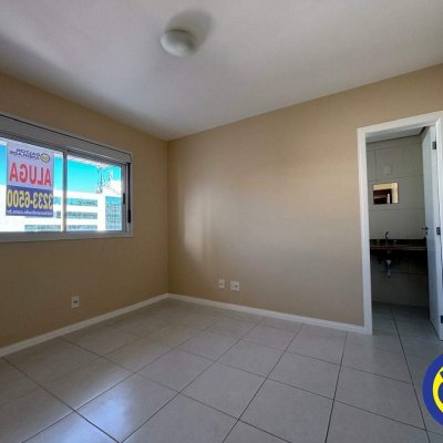 Apartamento com 80m², 2 quartos, 1 suíte, 1 garagem, no bairro Trindade em Florianópolis