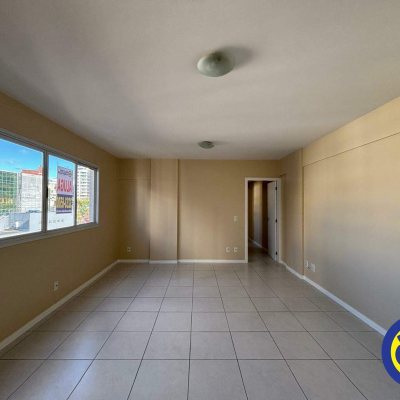 Apartamento com 80m², 2 quartos, 1 suíte, 1 garagem, no bairro Trindade em Florianópolis