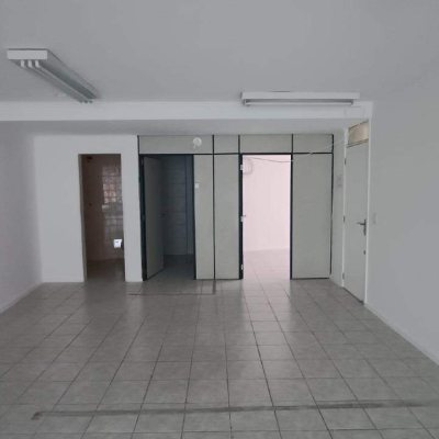 Sala com 80m², no bairro Centro em Florianópolis
