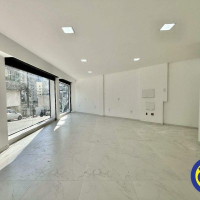 Prédio com 180m², no bairro Centro em Florianópolis