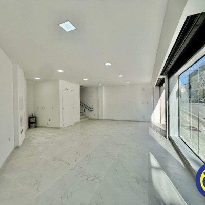 Prédio com 180m², no bairro Centro em Florianópolis