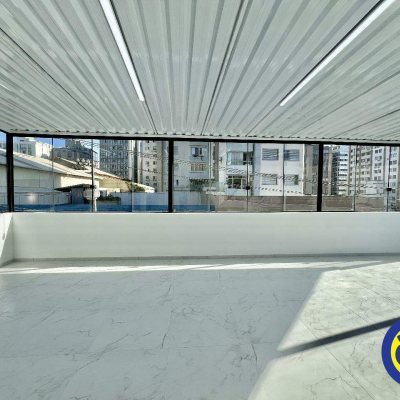 Prédio com 180m², no bairro Centro em Florianópolis