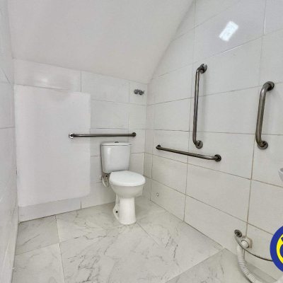 Prédio com 180m², no bairro Centro em Florianópolis