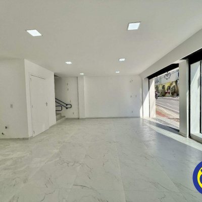 Prédio com 180m², no bairro Centro em Florianópolis