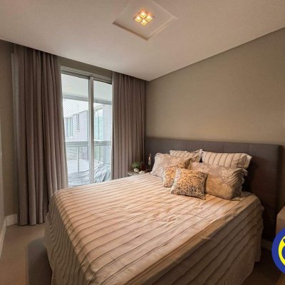 Apartamento com 168m², 2 quartos, 2 suítes, 2 garagens, no bairro Jurerê Internacional em Florianópolis