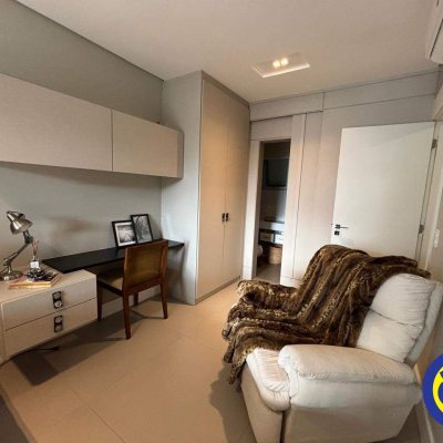 Apartamento com 168m², 2 quartos, 2 suítes, 2 garagens, no bairro Jurerê Internacional em Florianópolis